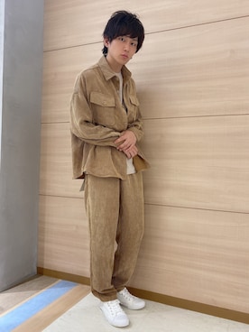 「WEGO（ウィゴー）のアイテム（スニーカー）」を使った、西村智也さん（メンズ・178cm）の秋コーディネート