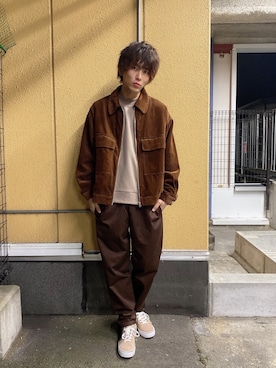 「WEGO（ウィゴー）のアイテム（スニーカー）」を使った、西村智也さん（メンズ・178cm）の秋コーディネート