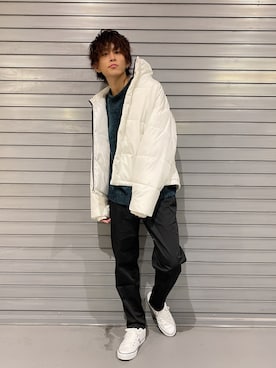 「WEGO（ウィゴー）のアイテム（ダウンジャケット/コート）」を使った、西村智也さん（メンズ・178cm）の秋コーディネート