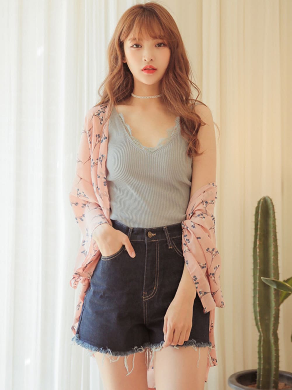 その他のカーディガン/ボレロ、その他のタンクトップを着用したレディースの夏コーディネートの1枚目の写真