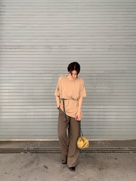 「アイテム（ハンドバッグ、グリーン系）」を使った、AYAKA NAGASUEさん（レディース・154cm）の夏コーディネート