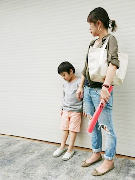 Singing Chenさんのコーディネート