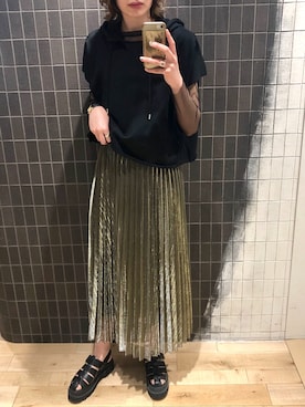 スカート ゴールド系 を使った 高身長女子 の人気ファッションコーディネート Wear