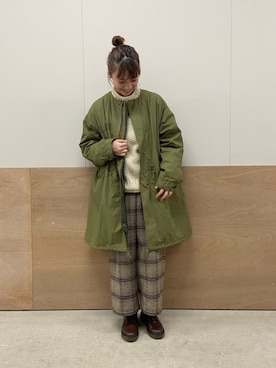 「白ニット」｜「アイテム（モッズコート）」を使った、Remiさん（レディース・162cm）の冬コーディネート