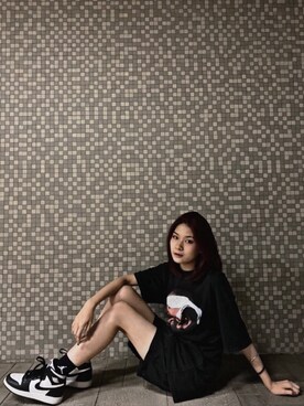 「NIKE（ナイキ）のアイテム（スニーカー、ホワイト系）」を使った、antung730さん（レディース・160cm）の秋コーディネート
