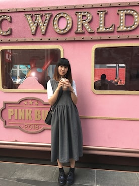 「アイテム（ドレス、グレー系）」を使った、Michelle Leeさん（レディース・165cm）の春コーディネート