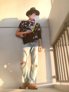 「ZARA（ザラ）のアイテム（Tシャツ/カットソー、ブラック系）」を使った、幸太さん（メンズ・172cm）の秋コーディネート