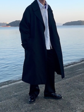 「COMOLI（コモリ）のアイテム（トレンチコート）」を使った、おさゆうさん（メンズ・168cm）の秋コーディネート