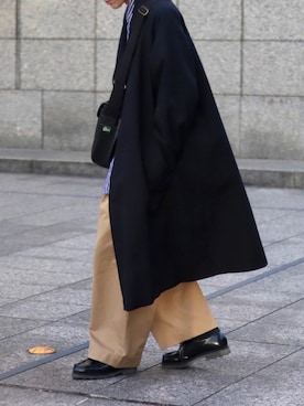 「COMOLI（コモリ）のアイテム（トレンチコート）」を使った、おさゆうさん（メンズ・168cm）の冬コーディネート