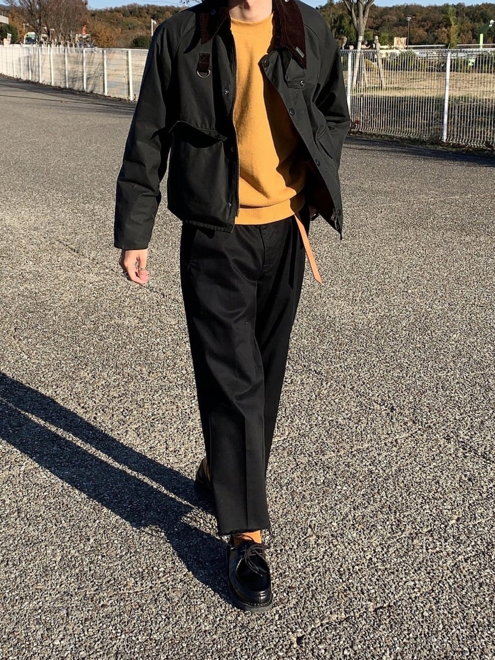 「年末WEAR感謝祭、barbour、バブアー、イエロー、差し色、きれいめカジュアル、冬コーデ、Levi's、スタプレ、Paraboot」｜「Barbourの【Barbour/バブアー】SPEY：スペイジャケット（その他アウター、グリーン系）」を使った、おさゆうさん（メンズ・168cm）の冬コーディネートの1枚目の写真