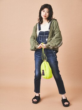 「RODEO CROWNS WIDE BOWL（ロデオクラウンズワイドボウル）のアイテム（ブルゾン）」を使った、rodeocrownsofficialさん（レディース・165cm）の夏コーディネート