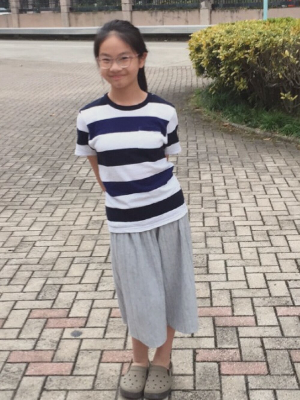 「GLOBAL WORKのアイテム（Tシャツ/カットソー、その他）」を使った、KYさん（キッズ・142cm）の春コーディネートの1枚目の写真