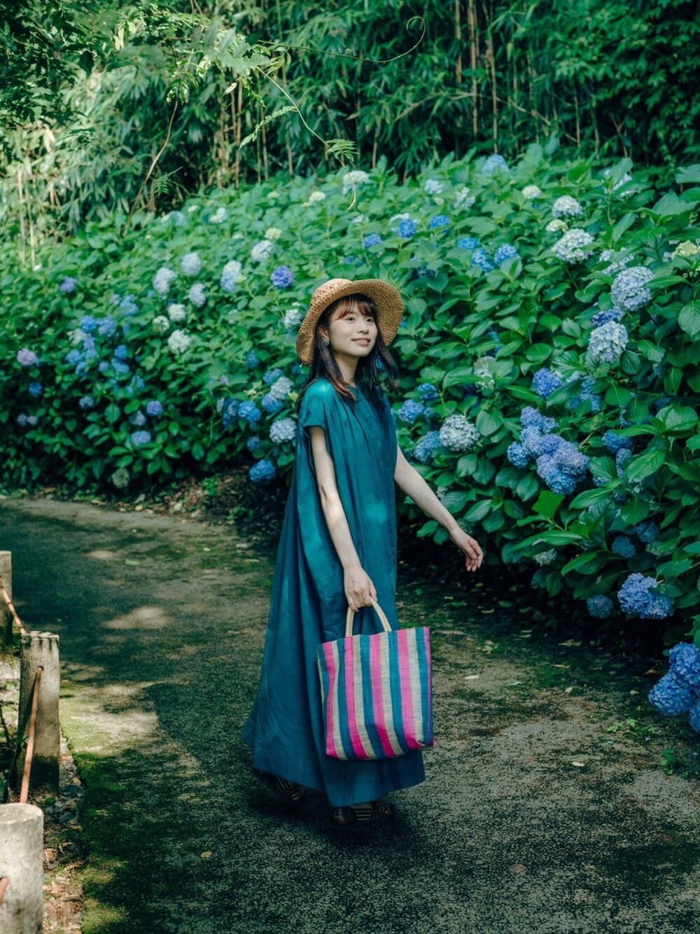 「studio CLIPの編みこみセパレートサンダル（サンダル、ブラウン系）」を使った、まいまいさん（レディース・159cm）の夏コーディネートの1枚目の写真