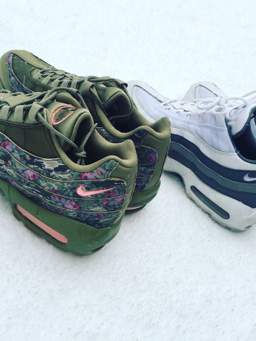 「airmax、airmax95、NIKE」｜「NIKEのアイテム（スニーカー、グリーン系）」を使った、きむたくさん（メンズ・170cm）の冬コーディネートの1枚目の写真