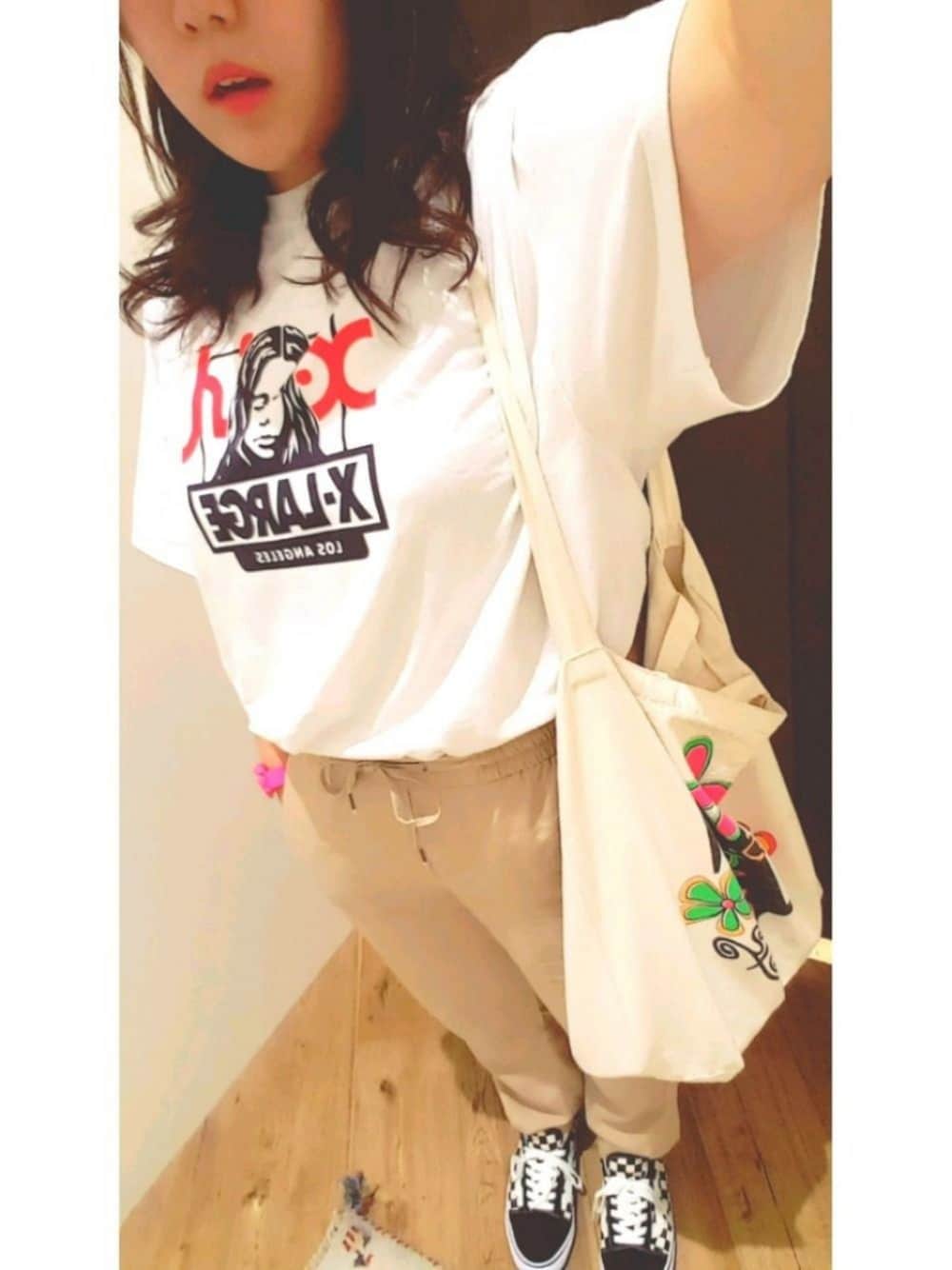 「休日スタイル、スケータースタイル、ぽっちゃり、ぽっちゃりコーデ、VANS、x-girl、XLARGE、stussy、BEAMS、チノパン」｜「STUSSYの＜STUSSY Livin' GENERAL STORE＞ 32 CANVAS ART TOTE/バッグ（トートバッグ、ホワイト系）」を使った、ゆまさん（レディース・162cm）の夏コーディネートの1枚目の写真