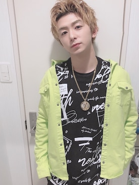 「LOUIS VUITTON（ルイヴィトン）のアイテム（ネックレス、ゴールド系）」を使った、aito01190711さん（メンズ・170cm）の冬コーディネート