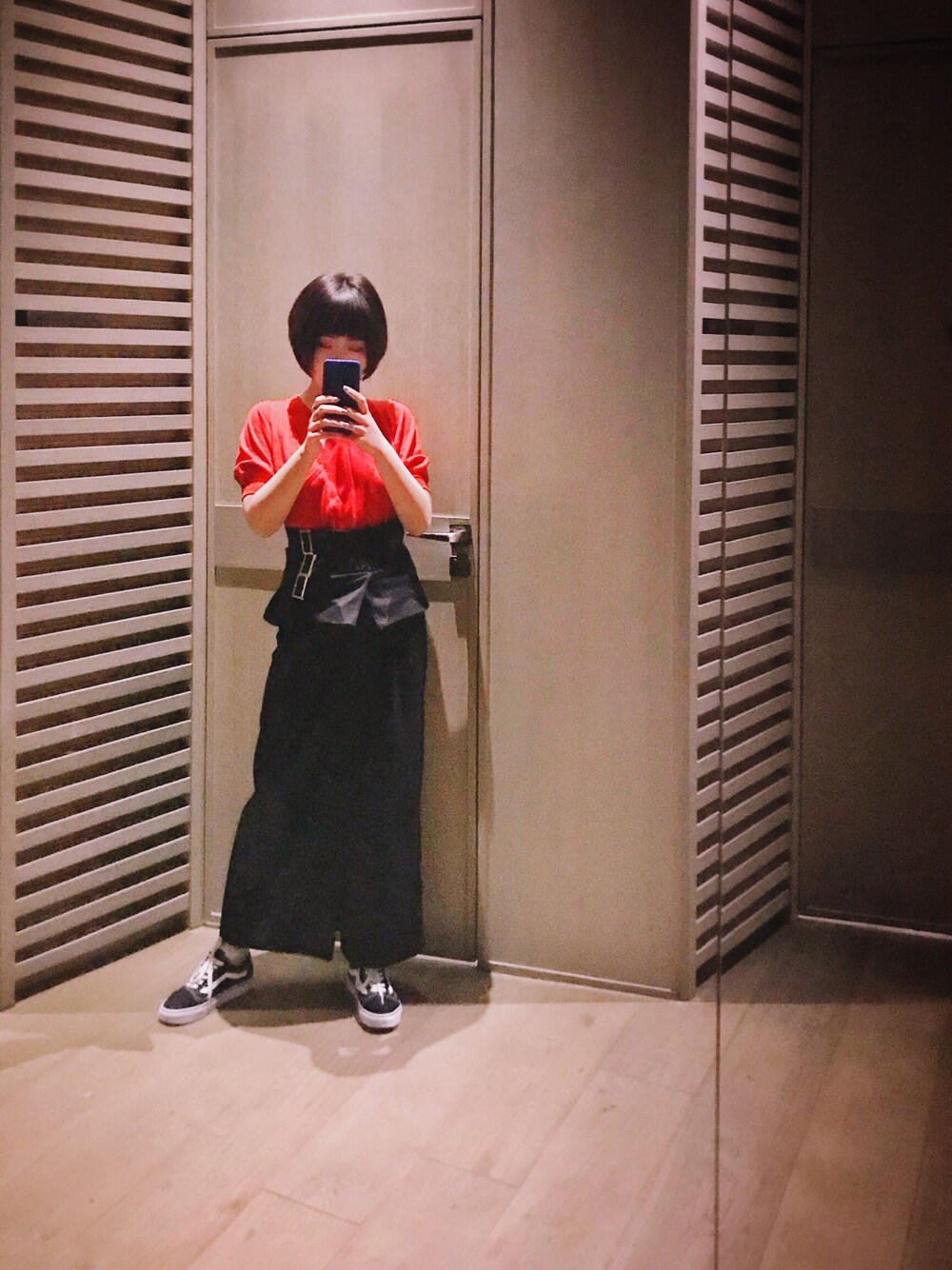「CHAO」｜「Another Editionのアイテム（スカート、ブラック系）」を使った、Eilizabethさん（レディース・165cm）の春コーディネートの1枚目の写真