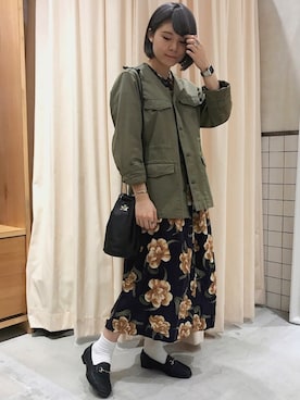 「RNA」｜「アイテム（ミリタリージャケット）」を使った、かとうさん（レディース・161cm）の秋コーディネート