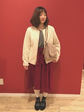 「白タイツ」｜「アイテム（ブルゾン）」を使った、よこまるさん（レディース・159cm）の冬コーディネート