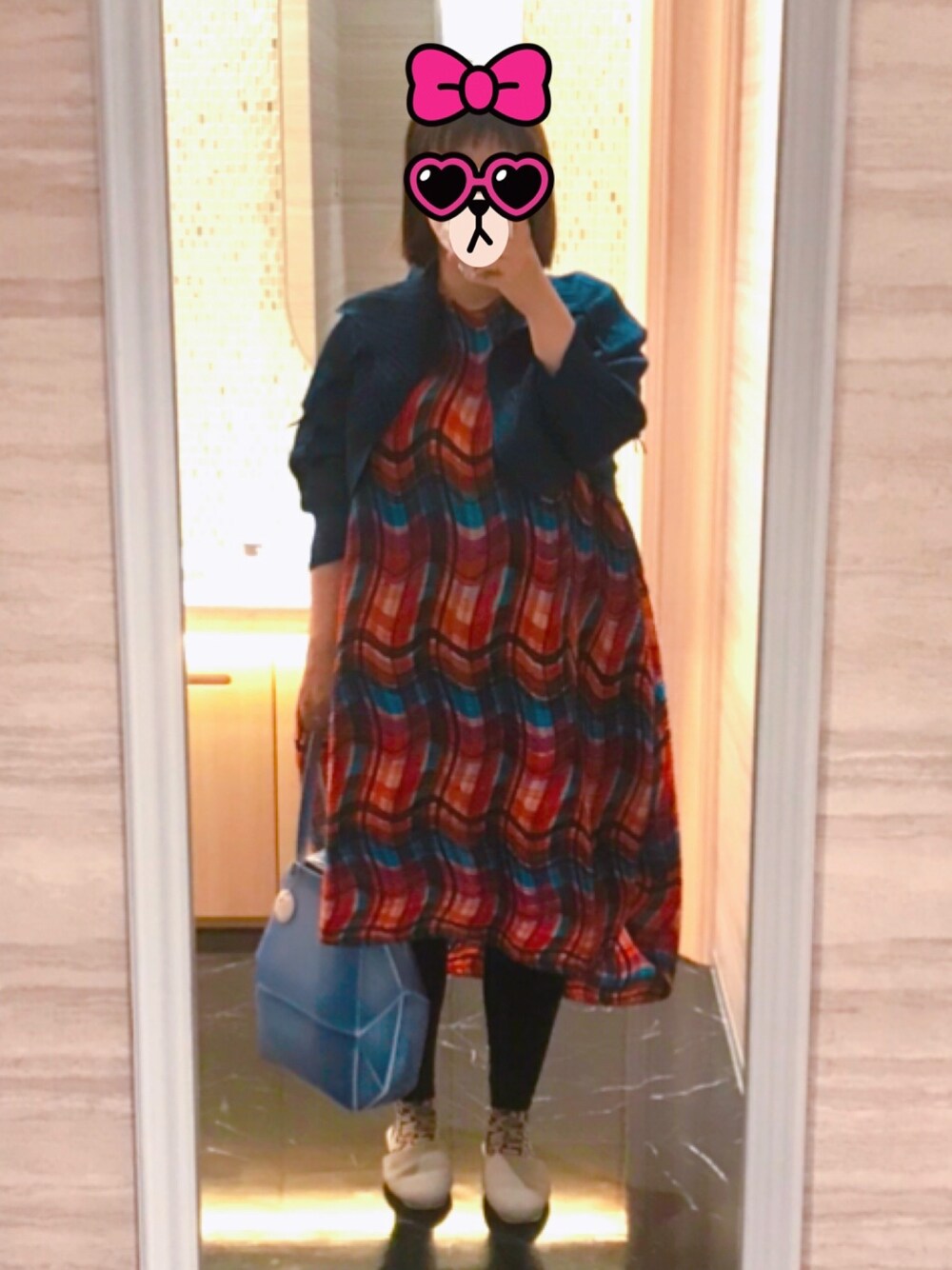 「大人カジュアル、ゆるコーデ、トートバッグ、カジュアル、マタニティ、ママコーデ、ママファッション、ワンピース、ootd」｜「PLEATS PLEASEのアイテム（ワンピース、レッド系）」を使った、ladybugさん（レディース・170cm）の春コーディネートの1枚目の写真