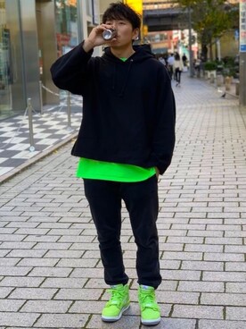 トップスを使った 蛍光色 のコーディネート一覧 Wear