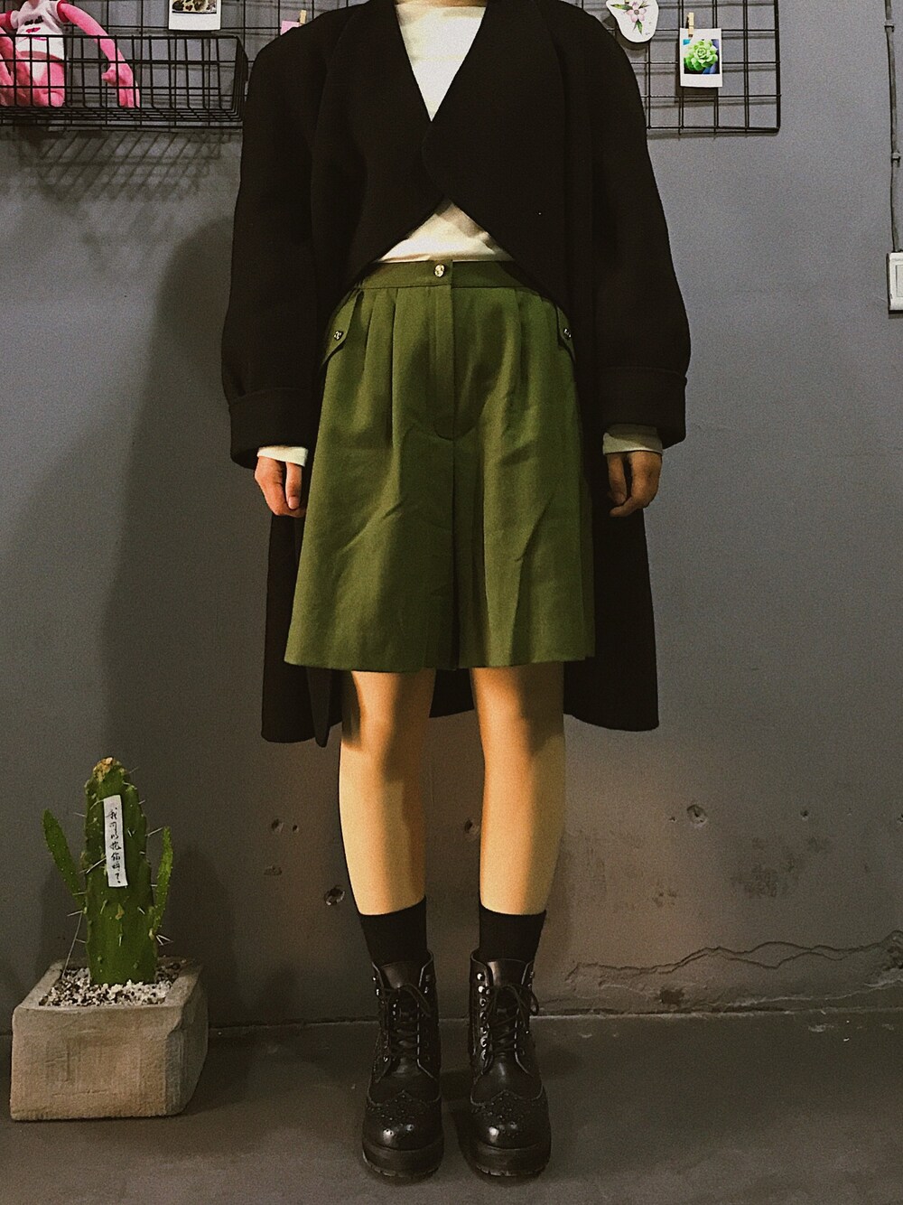 「春コーデ、vintage」｜「VINTAGEのアイテム（パンツ、グリーン系）」を使った、Atsuko さん（レディース・162cm）の春コーディネートの1枚目の写真