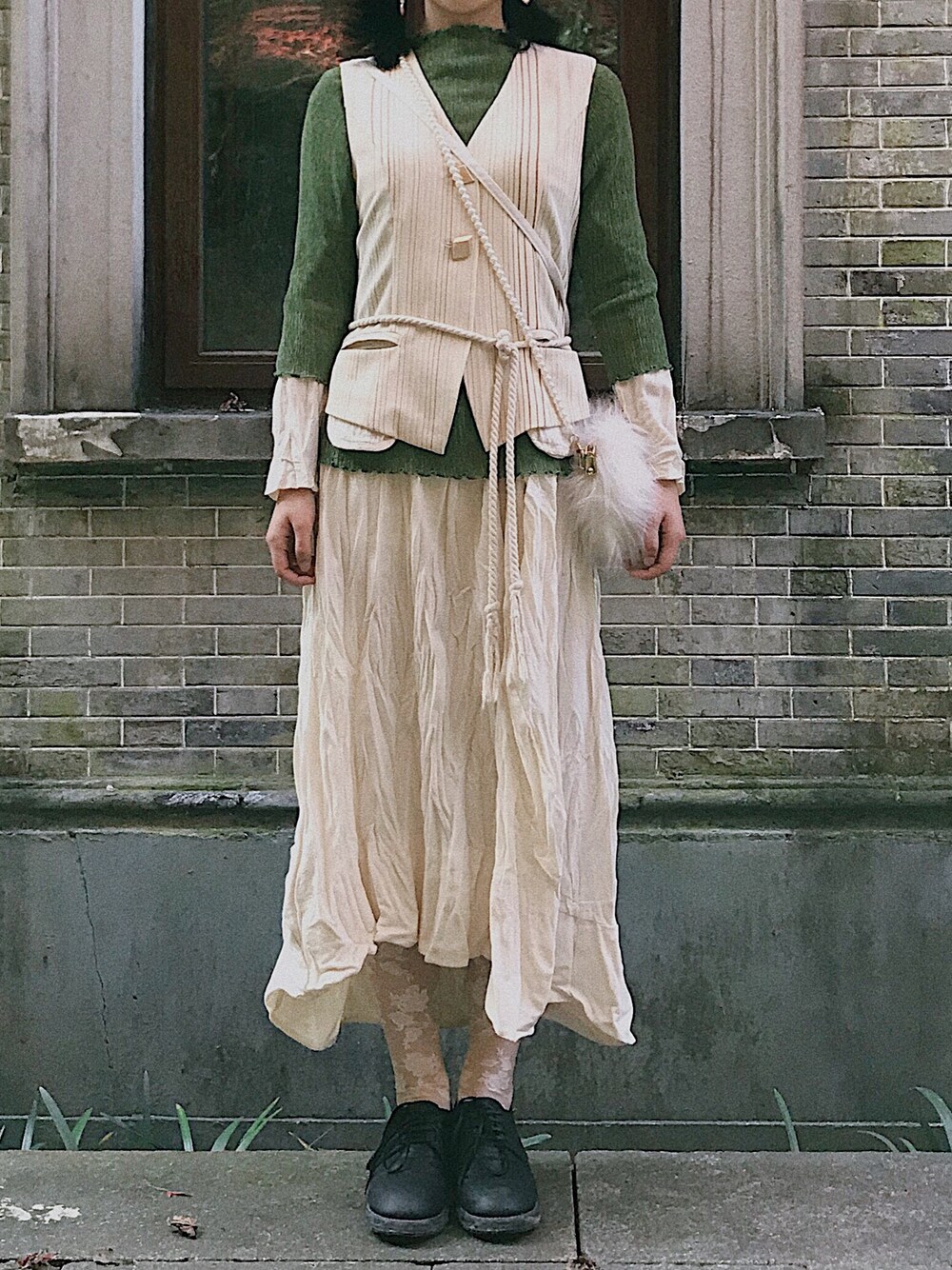 「vintage、GUIDI」｜「ehkのアイテム（スカート、ベージュ系）」を使った、Atsuko さん（レディース・162cm）の秋コーディネートの1枚目の写真