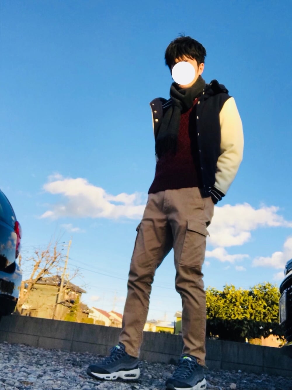 「オトナカジュアル、おしゃれさんと繋がりたい、スタジャン、スニーカー、エアマックス、ビームス、30代、冬」｜「BEAMS LIGHTSのBEAMS LIGHTS / ソリッドダブルフェイスマフラー（マフラー、ブルー系）」を使った、sasaさん（メンズ・176cm）の冬コーディネートの1枚目の写真
