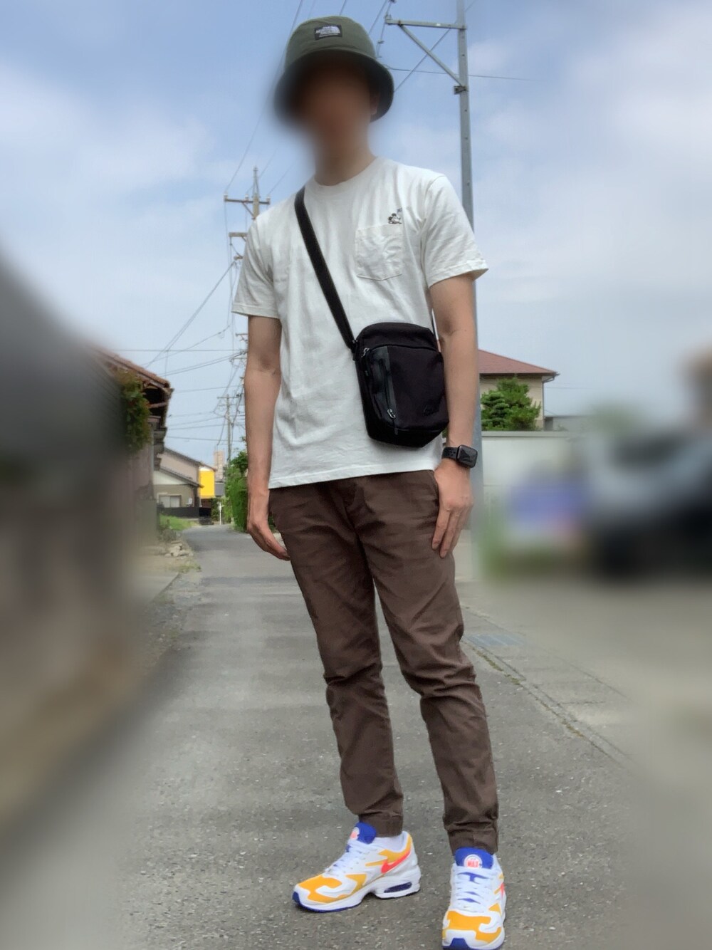 「休日スタイル、夏、Tシャツ、スニーカー、ハット、おしゃれさんと繋がりたい、NIKE、ノースフェイス」｜「THE NORTH FACEの＜THE NORTH FACE＞ CAMP SIDE HAT/バケットハット（ハット、グリーン系）」を使った、sasaさん（メンズ・175cm）の夏コーディネートの1枚目の写真