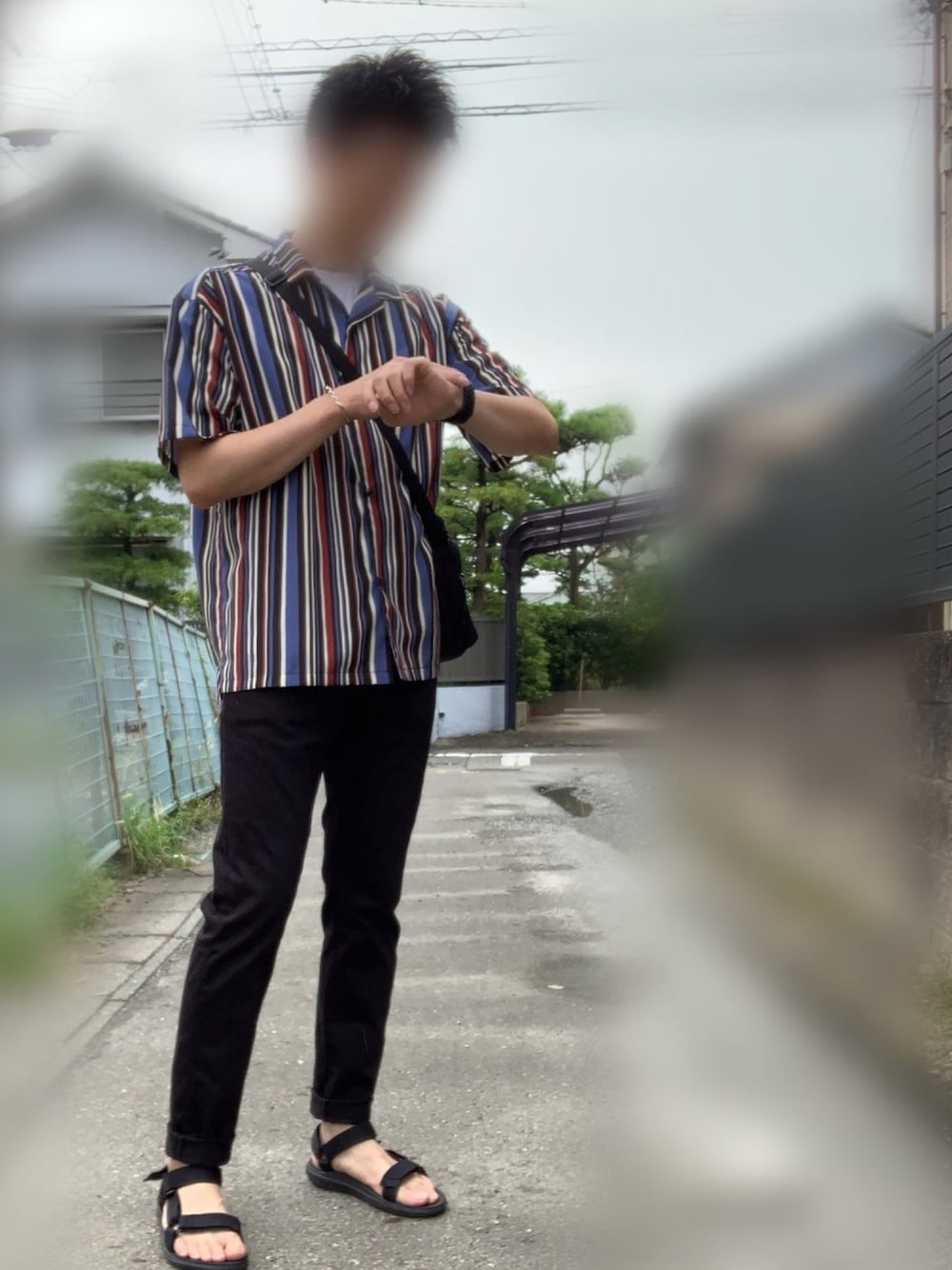 「夏コーデ、柄シャツ、サンダル、teva、いいね、save、フォローお願いします🤑、30代、シャツスタイル」｜「SENSE OF PLACE by URBAN RESEARCHのストライプオープンカラーシャツ(5分袖)（シャツ/ブラウス、ブルー系）」を使った、sasaさん（メンズ・176cm）の夏コーディネートの1枚目の写真