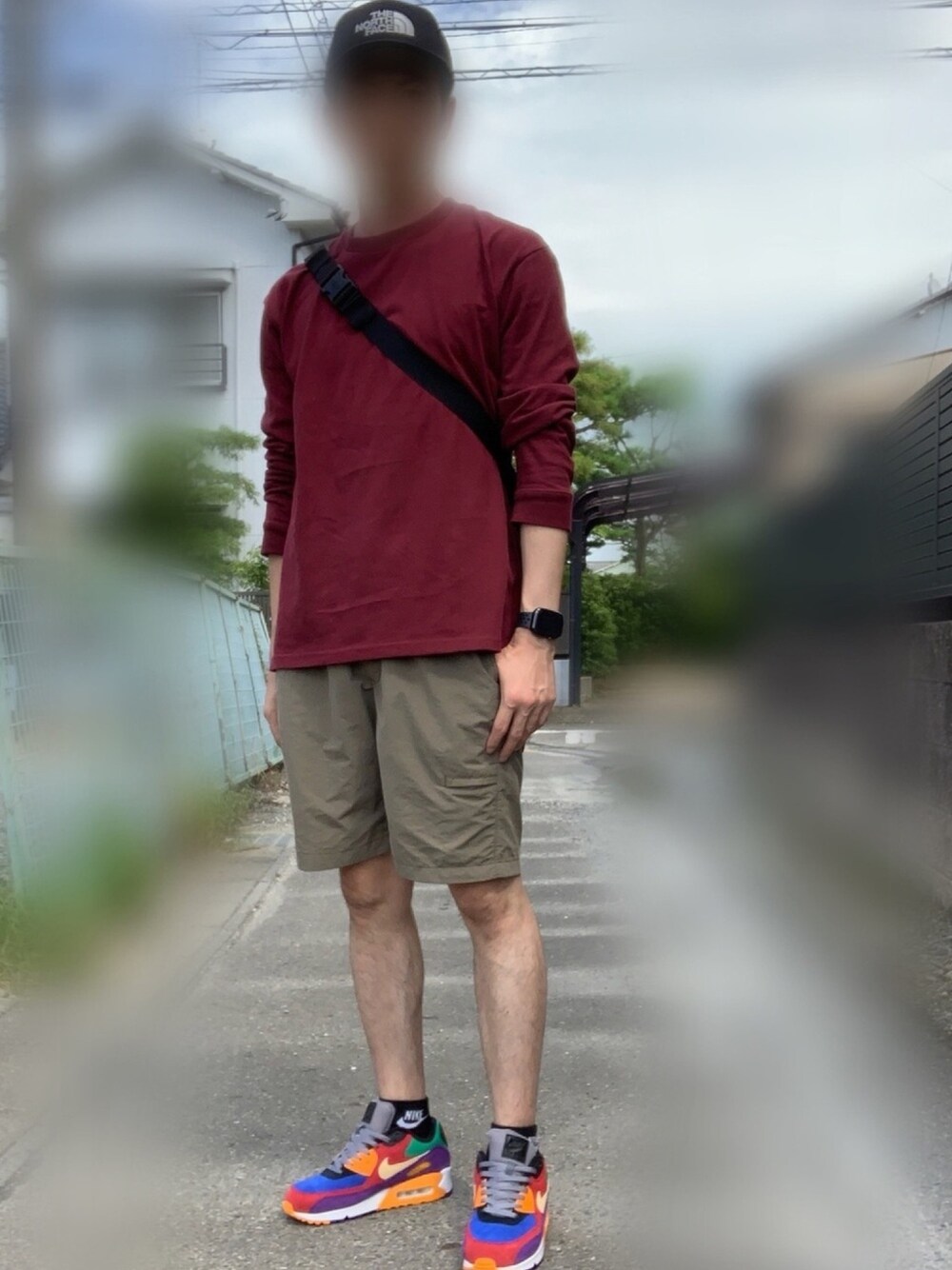 「秋のコーデ、ハーフパンツ、ロンT、スニーカー、スニーカーコーデ、いいね、save、フォローお願いします🤑、NIKE、ノースフェイス、秋」｜「THE NORTH FACEのザ・ノース・フェイス TNFロゴキャップ（キャップ、ブラック系）」を使った、sasaさん（メンズ・176cm）の夏コーディネートの1枚目の写真