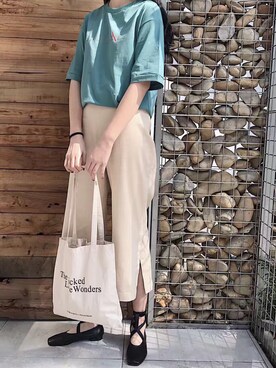 「原创のアイテム（Tシャツ/カットソー、グリーン系）」を使った、臧臧臧臧啾さんの冬コーディネート