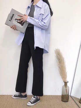 「原创のアイテム（シャツ/ブラウス、ブルー系）」を使った、臧臧臧臧啾さんの冬コーディネート