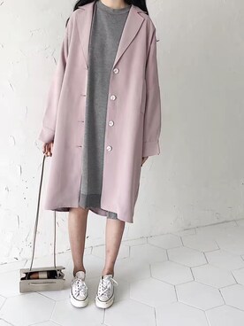 「原创のアイテム（トレンチコート、ピンク系）」を使った、臧臧臧臧啾さんの冬コーディネート