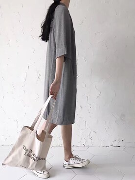 「原创のアイテム（ワンピース、グレー系）」を使った、臧臧臧臧啾さんの冬コーディネート