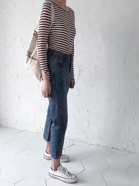 「原创のアイテム（デニムパンツ、ブルー系）」を使った、臧臧臧臧啾さんの春コーディネート