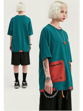 「HOOK（フック）のアイテム（Tシャツ/カットソー）」を使った、-HOOK- officialさん（レディース・170cm）の冬コーディネート