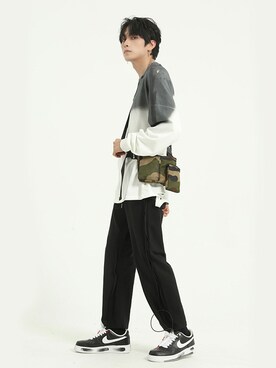 「HOOK（フック）のアイテム（スウェット）」を使った、-HOOK- officialさん（メンズ・178cm）の冬コーディネート