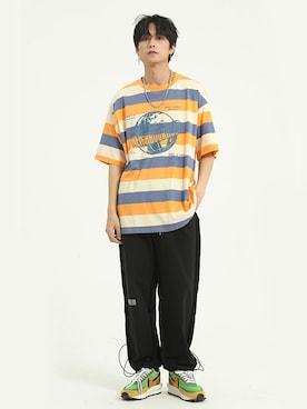 「HOOK（フック）のアイテム（Tシャツ/カットソー）」を使った、-HOOK- officialさん（メンズ・178cm）の冬コーディネート