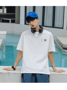 「HOOK（フック）のアイテム（Tシャツ/カットソー）」を使った、-HOOK- officialさん（メンズ・180cm）の夏コーディネート