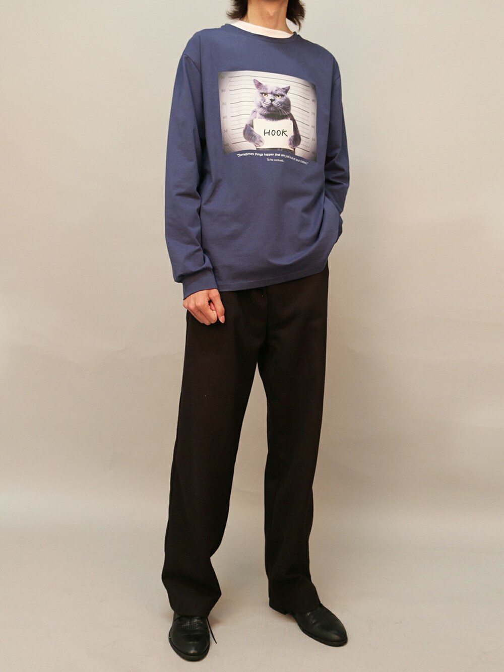 「Tシャツ、ネイビー、ストリート、street、ストリートMIX、ストリートファッション、ストリートコーデ、streetfashion、streetstyle、秋コーデ」｜「HOOKの【HOOK -original-】【2020新作】数量限定！ユニセックス・ストリート/激カワ　オリジナルプリント 長袖tシャツ  オーバーサイズ 猫柄（Tシャツ/カットソー、その他）」を使った、-HOOK- officialさん（メンズ・188cm）の夏コーディネートの1枚目の写真