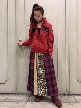 「アイテム（ミリタリージャケット、レッド系）」を使った、YOKOHAMAスタッフさん（レディース・162cm）の冬コーディネート