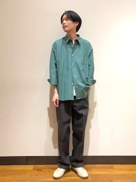 「URBAN RESEARCH（アーバンリサーチ）のアイテム（スラックス）」を使った、バンドウさん（メンズ・173cm）の春コーディネート