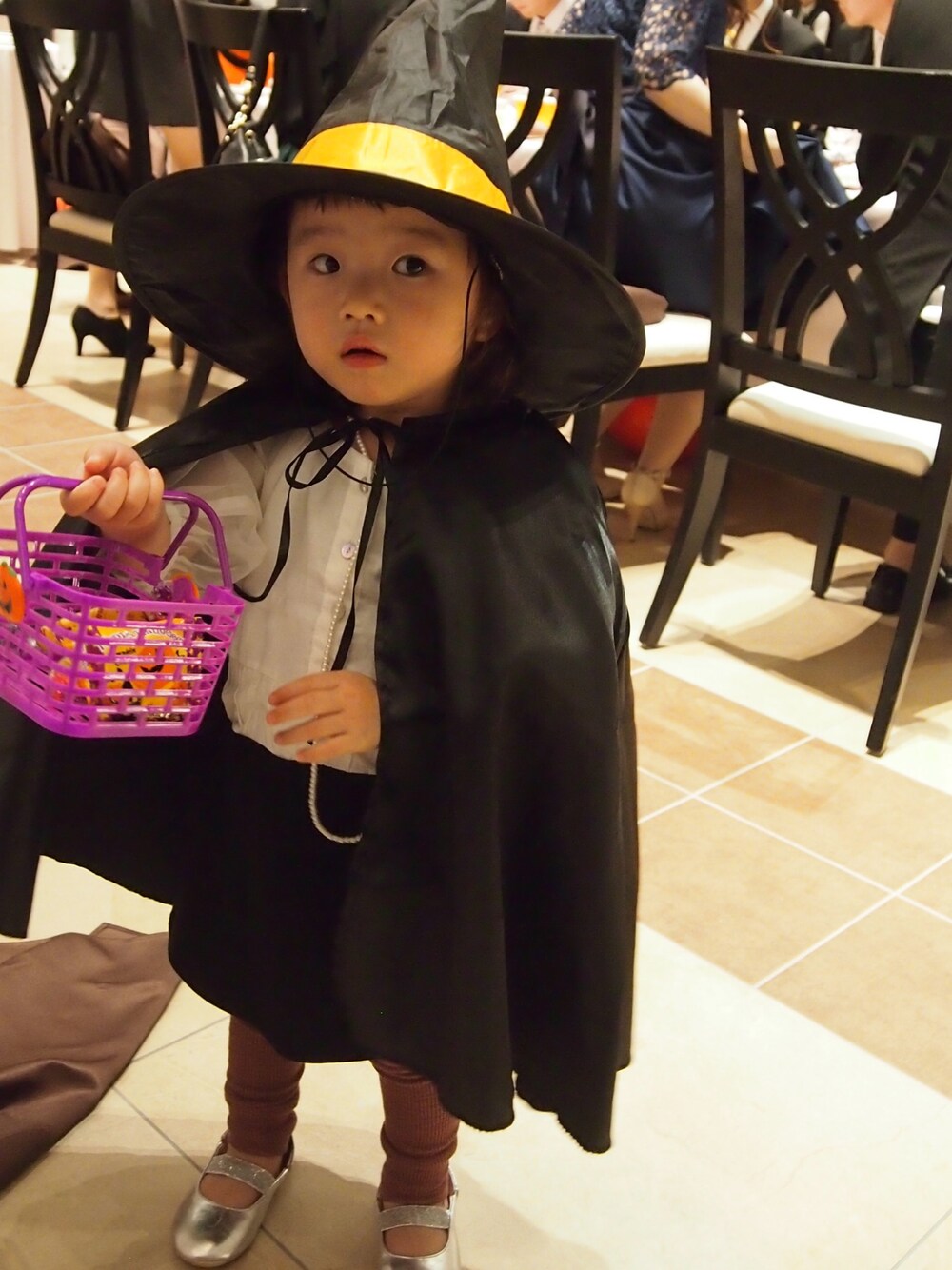 「wearhalloween2017」｜「H&Mのアイテム（バレエシューズ、シルバー系）」を使った、AH-tan★さん（キッズ・80cm）の秋コーディネートの1枚目の写真