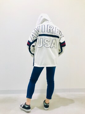 「AVIREX（アヴィレックス）のアイテム（その他アウター）」を使った、原田 舞麗さん（レディース・160cm）の秋コーディネート