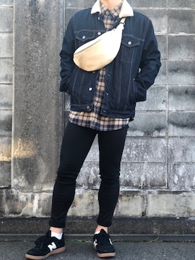 「UNIQLO（ユニクロ）のWOMEN ウルトラストレッチジーンズ（デニムパンツ）」を使った、TERUさん（メンズ・172cm）の冬コーディネート