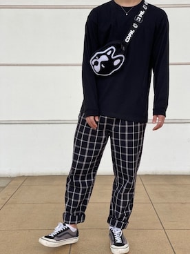 「アイテム（ボディバッグ/ウエストポーチ）」を使った、TERUさん（メンズ・173cm）の秋コーディネート