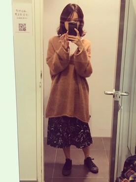 「H&M（エイチ・アンド・エム）のアイテム（スカート）」を使った、新地妞🎀さん（レディース・165cm）の秋コーディネート