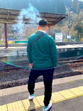 「Champion（チャンピオン）のアイテム（ナイロンジャケット）」を使った、tans32さん（メンズ・170cm）の冬コーディネート