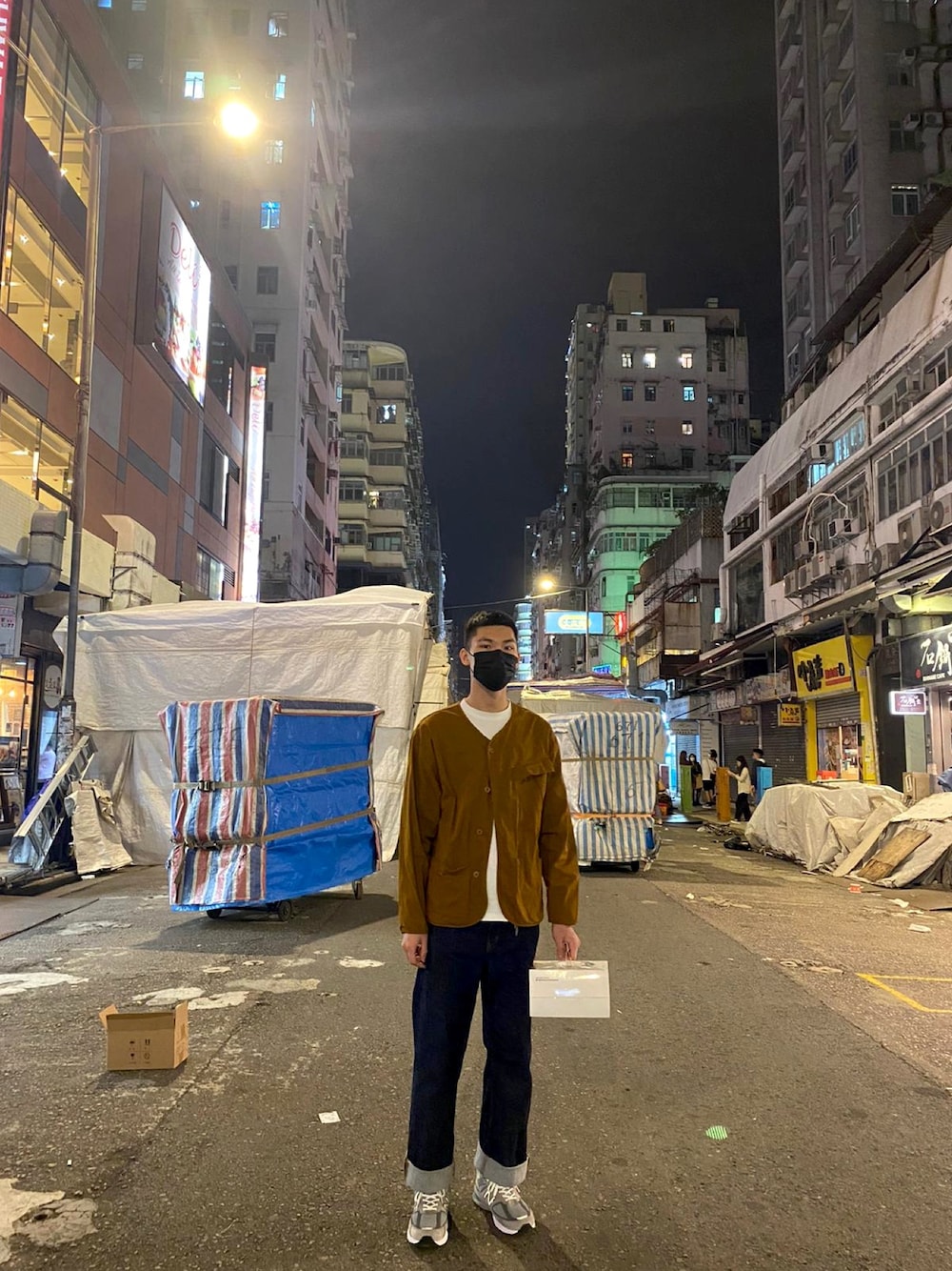 「ootd」｜「GUのアイテム（ノーカラージャケット、イエロー系）」を使った、chunkit00さん（メンズ・180cm）の秋コーディネートの1枚目の写真